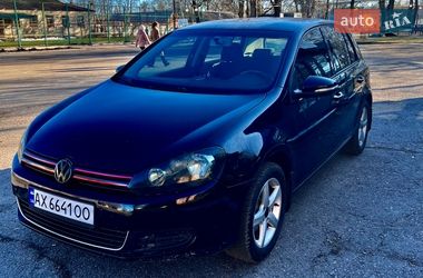 Хэтчбек Volkswagen Golf 2009 в Карловке
