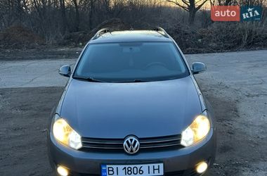 Универсал Volkswagen Golf 2010 в Полтаве