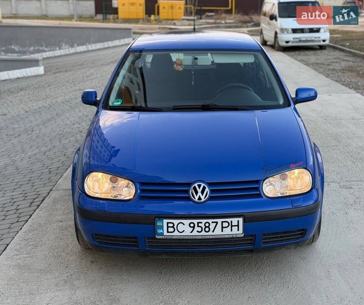 Хэтчбек Volkswagen Golf 2001 в Дрогобыче
