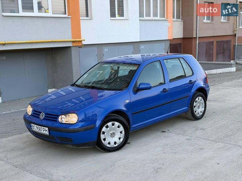 Хэтчбек Volkswagen Golf 2001 в Дрогобыче