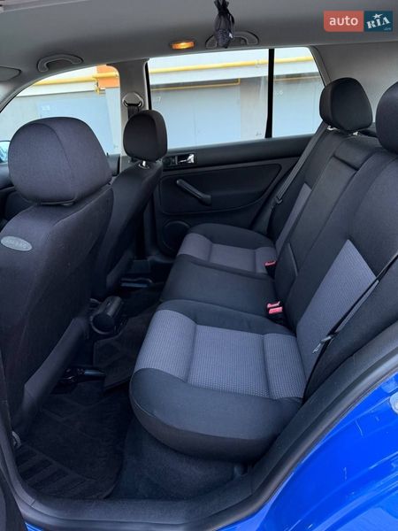 Хэтчбек Volkswagen Golf 2001 в Дрогобыче