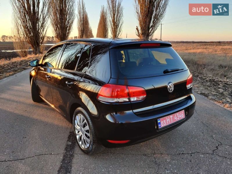 Хэтчбек Volkswagen Golf 2009 в Барышевке