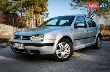 Хетчбек Volkswagen Golf 2002 в Львові