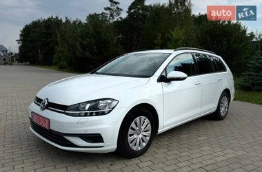 Универсал Volkswagen Golf 2017 в Костополе