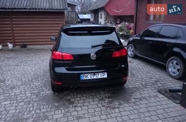 Хетчбек Volkswagen Golf 2009 в Рівному