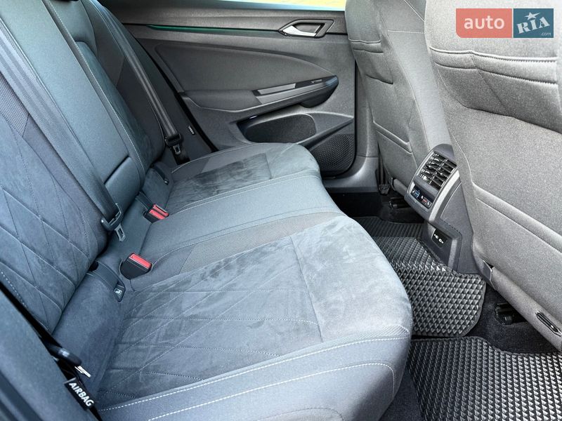 Универсал Volkswagen Golf 2021 в Хмельницком