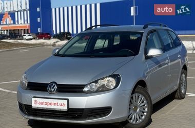 Універсал Volkswagen Golf 2010 в Сумах