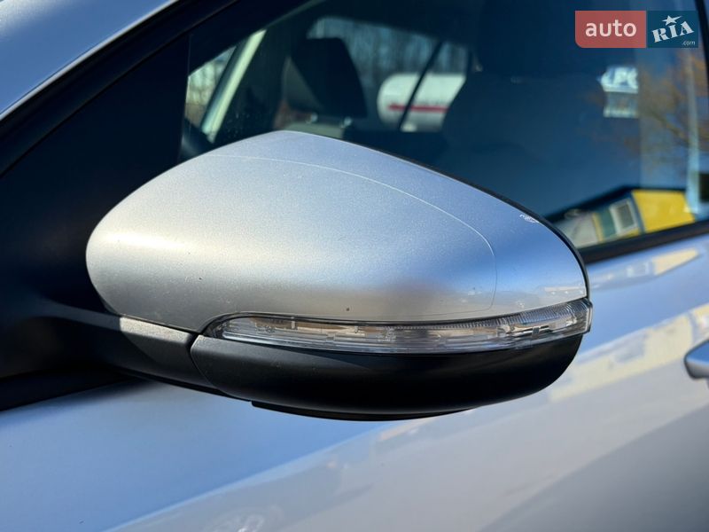 Хэтчбек Volkswagen Golf 2012 в Кропивницком