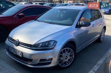 Хэтчбек Volkswagen Golf 2015 в Днепре