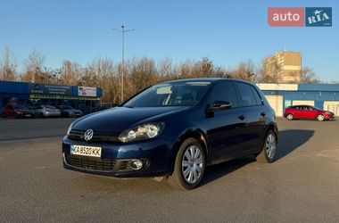 Хетчбек Volkswagen Golf 2010 в Києві