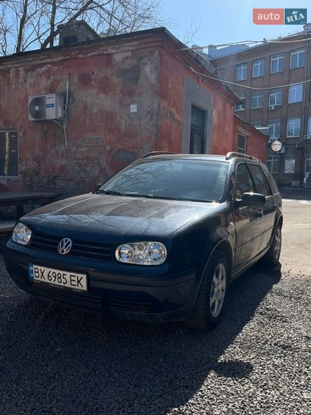 Volkswagen Golf 2003