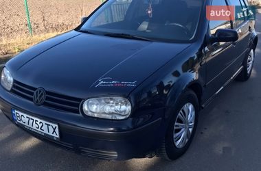 Хетчбек Volkswagen Golf 1998 в Буську