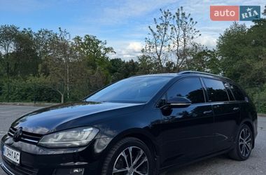 Универсал Volkswagen Golf 2016 в Киеве