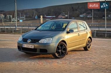 Хэтчбек Volkswagen Golf 2004 в Лубнах