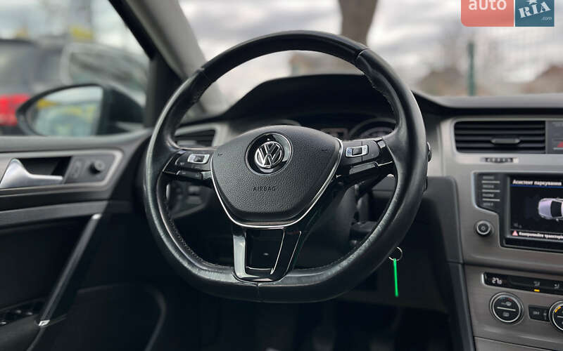 Универсал Volkswagen Golf 2016 в Коломые