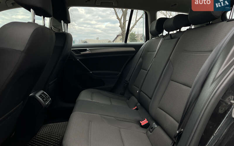 Универсал Volkswagen Golf 2016 в Коломые