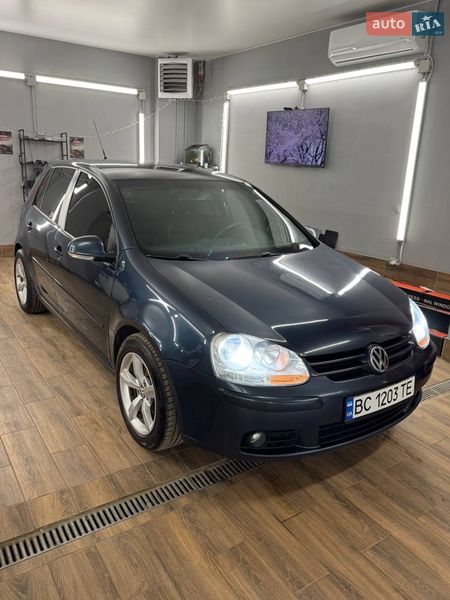 Volkswagen Golf 2005