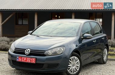 Хэтчбек Volkswagen Golf 2011 в Львове