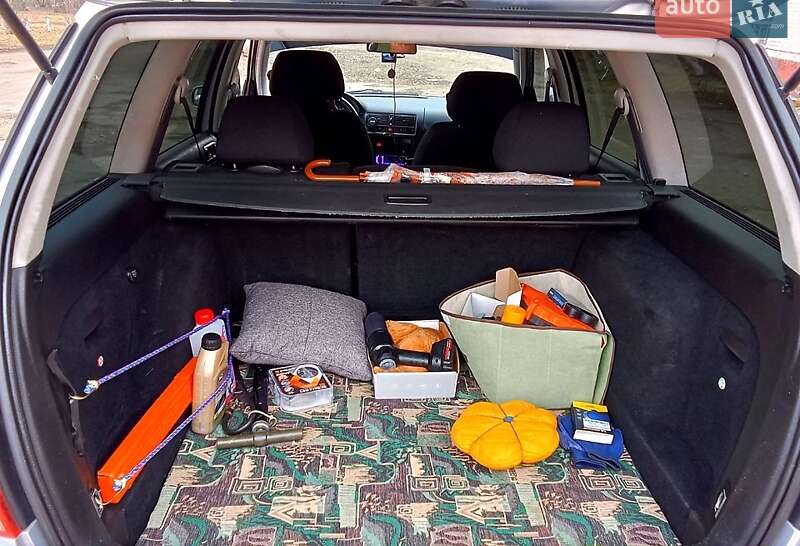 Volkswagen Golf 2000