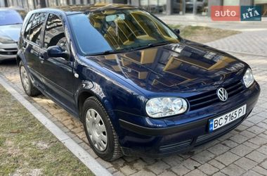 Хетчбек Volkswagen Golf 2002 в Львові