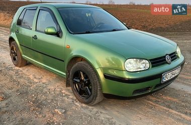 Хетчбек Volkswagen Golf 1998 в Чорткові