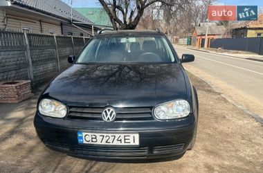 Универсал Volkswagen Golf 2005 в Чернигове