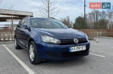 Универсал Volkswagen Golf 2010 в Ирпене