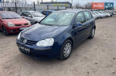 Хэтчбек Volkswagen Golf 2005 в Николаеве