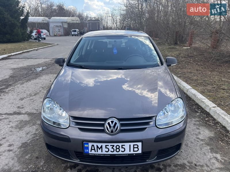 Хэтчбек Volkswagen Golf 2006 в Бердичеве