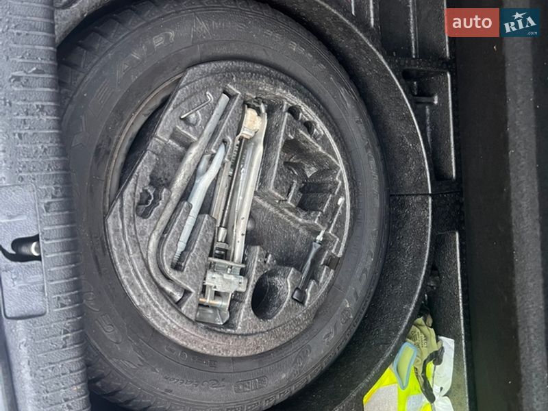 Хэтчбек Volkswagen Golf 2006 в Бердичеве