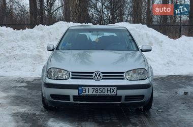 Хэтчбек Volkswagen Golf 2002 в Кременчуге
