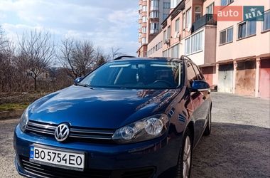 Універсал Volkswagen Golf 2010 в Тернополі