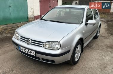 Хетчбек Volkswagen Golf 2002 в Миргороді