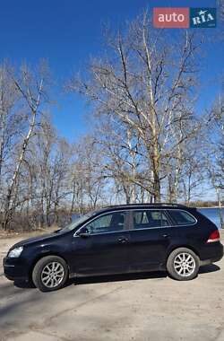 Універсал Volkswagen Golf 2008 в Києві