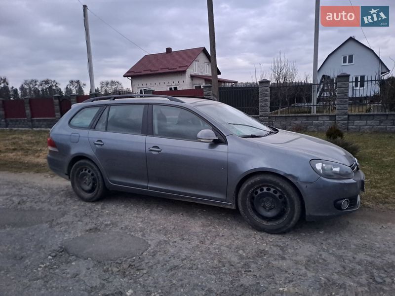 Універсал Volkswagen Golf 2009 в Славуті