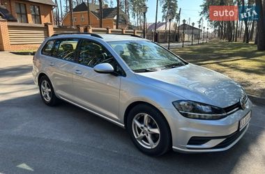 Универсал Volkswagen Golf 2018 в Киеве