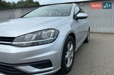 Универсал Volkswagen Golf 2018 в Чернигове