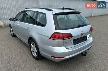 Универсал Volkswagen Golf 2018 в Чернигове