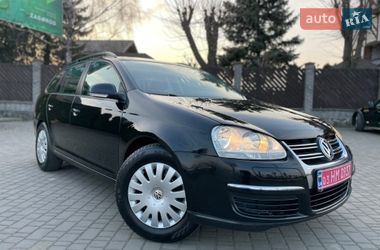 Універсал Volkswagen Golf 2009 в Луцьку