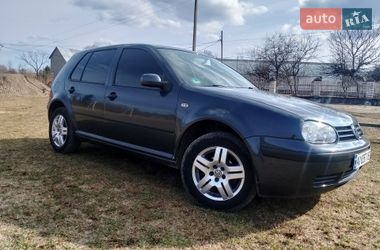 Хэтчбек Volkswagen Golf 2001 в Межгорье