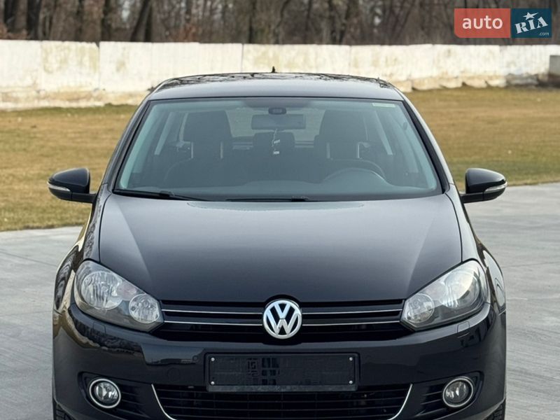 Хетчбек Volkswagen Golf 2010 в Луцьку