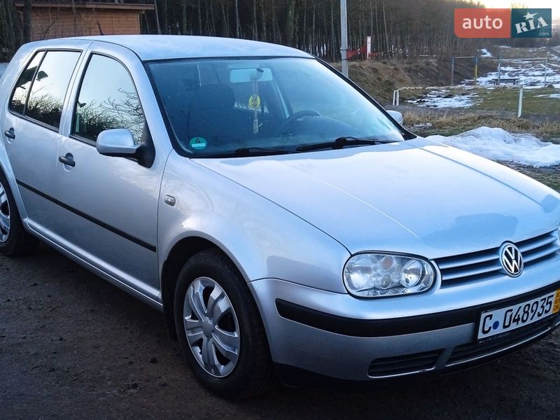 Хэтчбек Volkswagen Golf 2001 в Хмельницком