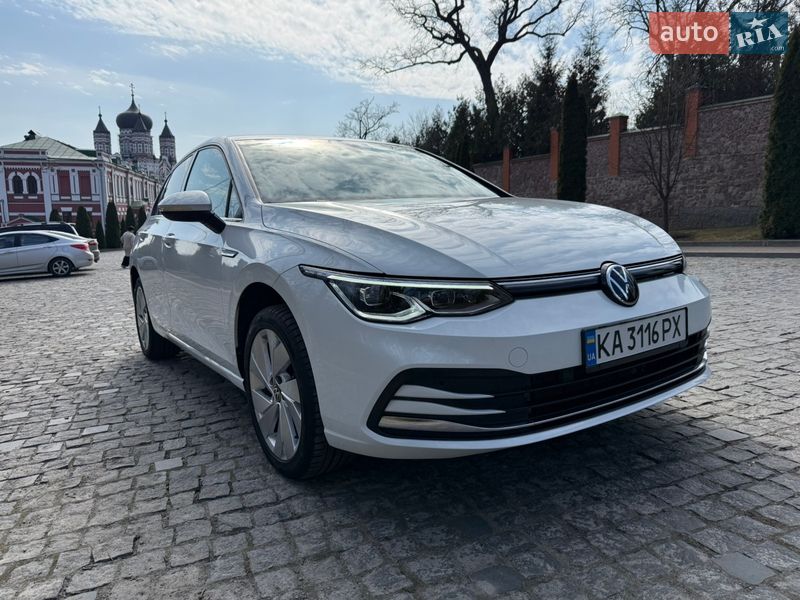 Volkswagen Golf 2021