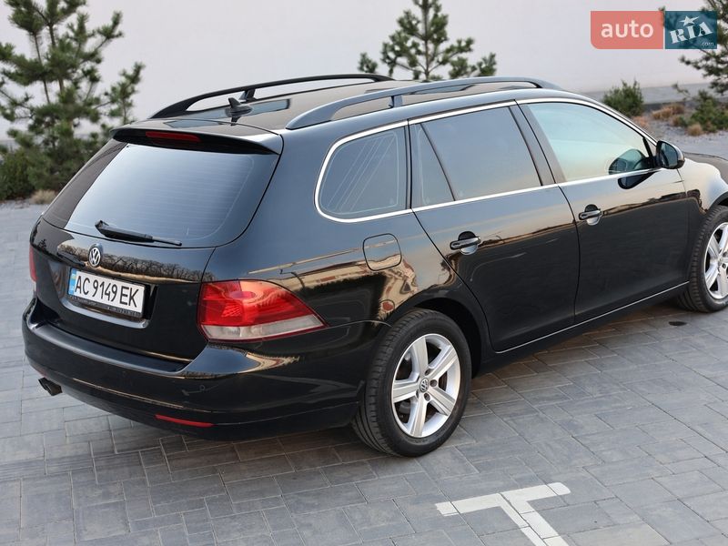 Универсал Volkswagen Golf 2011 в Луцке