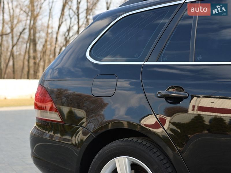 Универсал Volkswagen Golf 2011 в Луцке