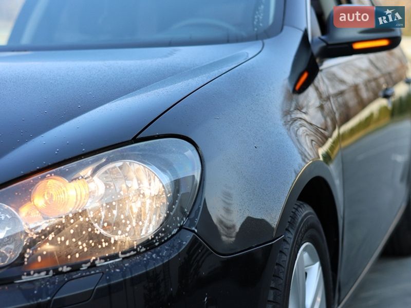 Универсал Volkswagen Golf 2011 в Луцке