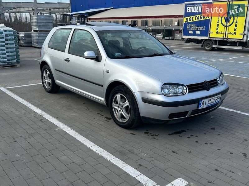 Volkswagen Golf 2000