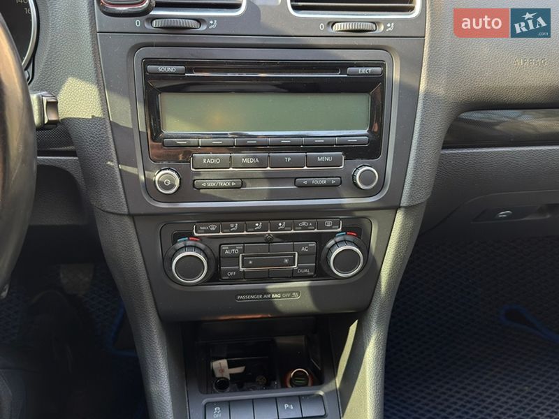 Хэтчбек Volkswagen Golf 2010 в Киеве фото 9 Хэтчбек Volkswagen Golf 2010 в Киеве