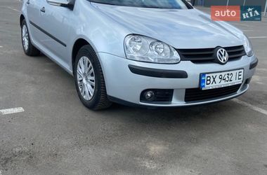 Хэтчбек Volkswagen Golf 2006 в Киеве