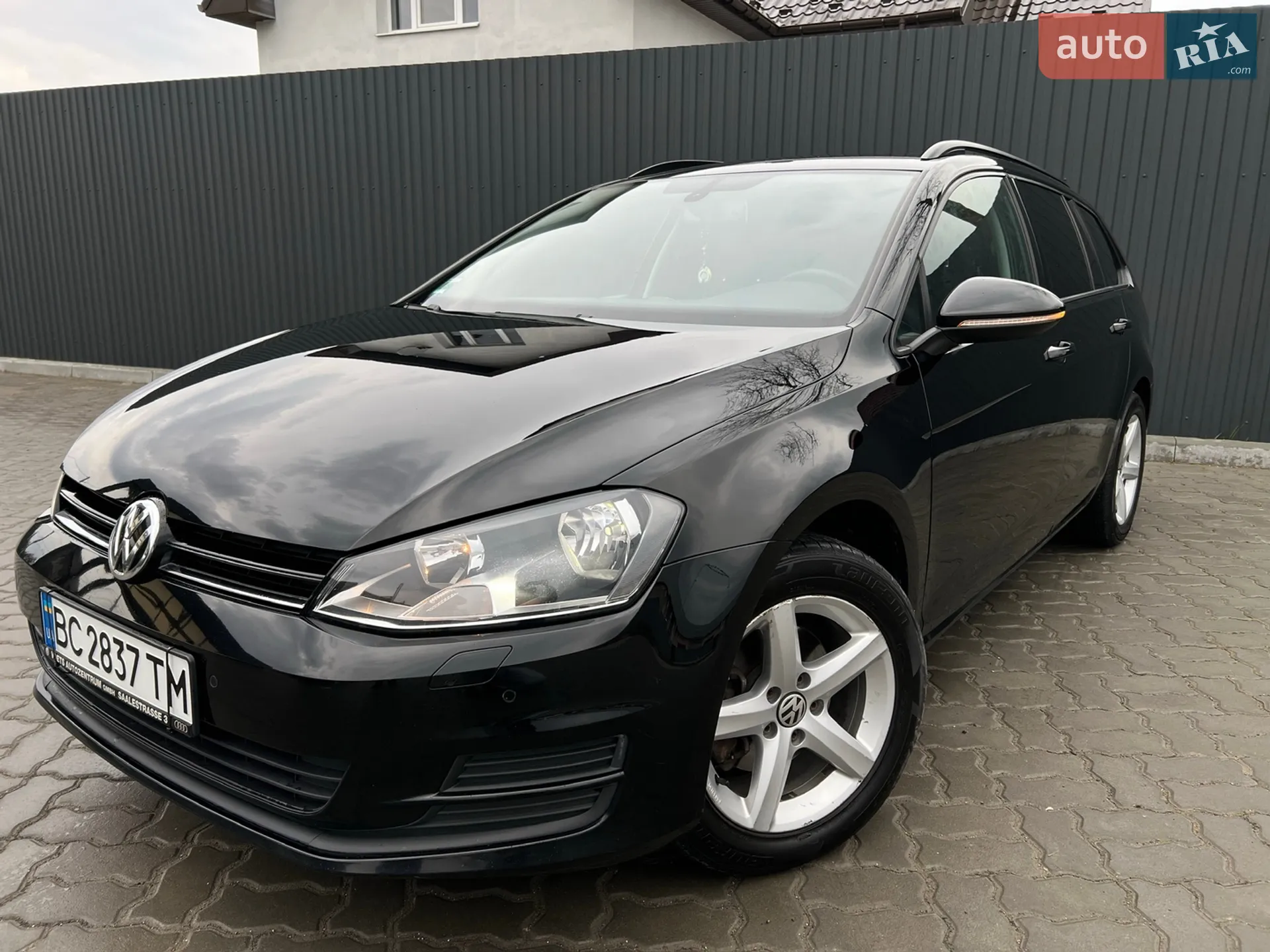 Volkswagen Golf 2015 VIN WVWZZZAUZFP634334 фото оголошення 8 з 96